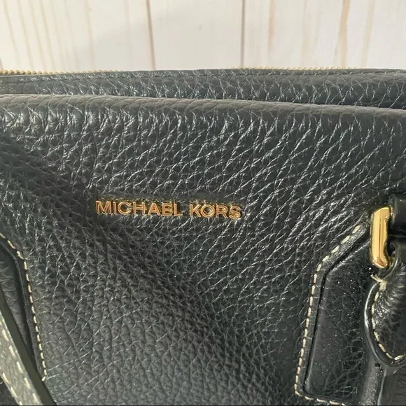 Michael Kors leather handbag - Picture 11 of 11